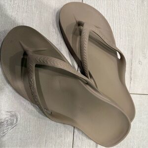 Women's Beige Sandals